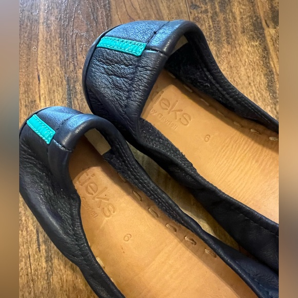 TIEKS Women’s California Navy Italian Leather Flats Size 6 - Picture 3 of 6